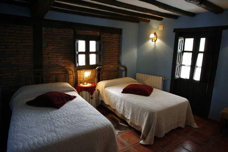 Apartamentos Camino Del Norte Кобресес Экстерьер фото