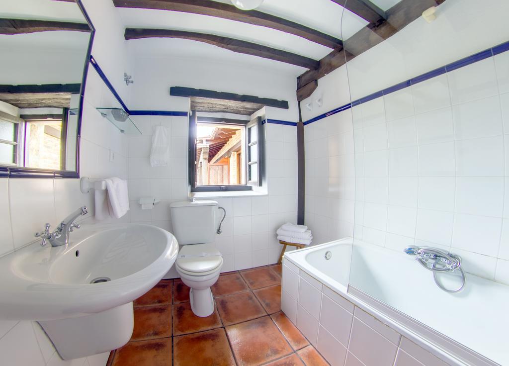 Apartamentos Camino Del Norte Кобресес Экстерьер фото
